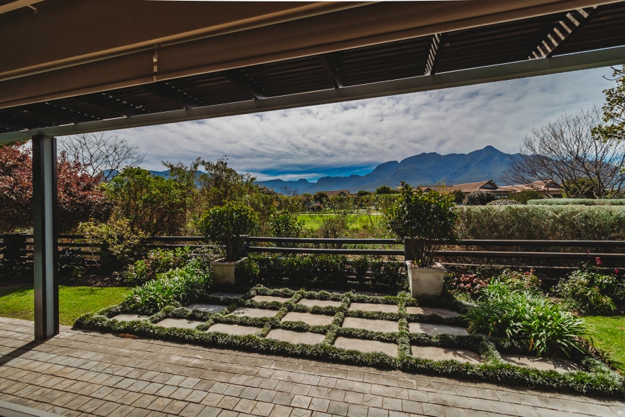 3 Bedroom Property for Sale in Earls Court Lifestyle Estate Western Cape